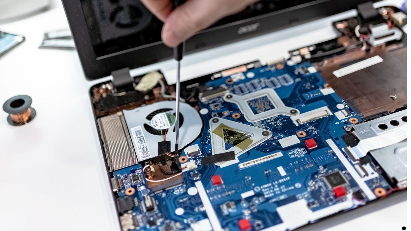Laptop Repair Dubai (1) Laptop Repair Dubai