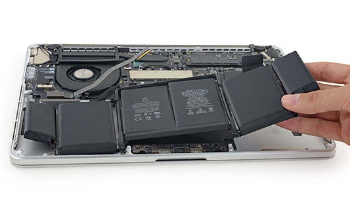 MacBook Battery Replacement in Dubai Liquid damage repair
